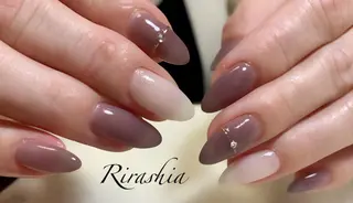 ネイル うる艶♡透明感ネイル Rirashiaのネイルデザイン