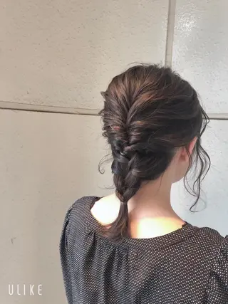 ミディアム 鈴木 奈波のヘアスタイル