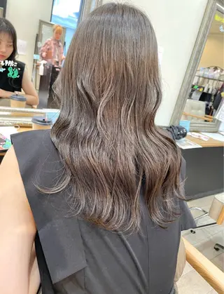 ロング カラー 松尾 遥花のヘアスタイル