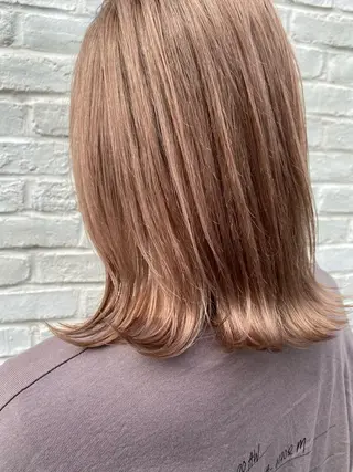 ショート カラー ☘️ブリーチ/ハイト ーン/レイヤー/のヘアスタイル