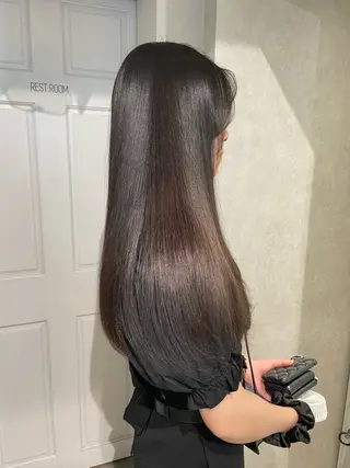 セミロング カラー ナチュラル透明感🌱 小山美樹子のヘアスタイル