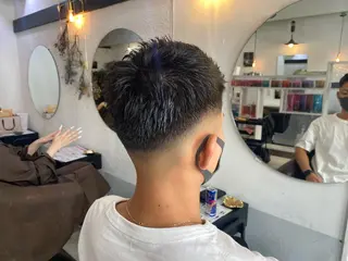 ショート メンズ 泰成/メンズ特化/ フェード/ツイスパのヘアスタイル