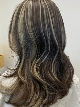 セミロング 🎀縮毛矯正／メンズ パーマ🌀／りんのヘアスタイル