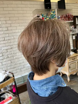 ショート Cyecoril所属・戸本 泰久のヘアスタイル