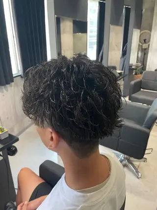 ショート カラー パーマ メンズ _white【京橋店】所属・_WHITE / KENTOのヘアスタイル