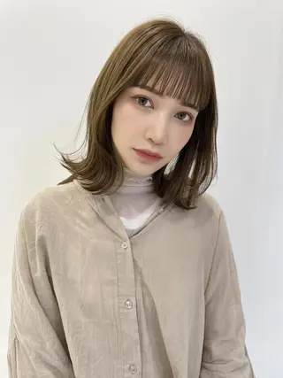 ミディアム emerge池袋東口 NANAのヘアスタイル