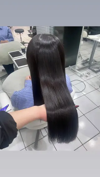 ロング カラー 🍭ハイトーン/ レイヤーカット🦄のヘアスタイル