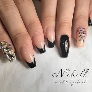 ネイル Nailist Aoiのネイルデザイン