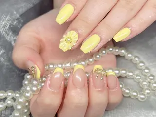 ネイル 藤田 月のネイルデザイン