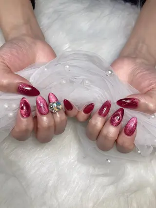 ネイル U·Mi nail salon所属・U·MI 長さ出し専門店のネイルデザイン