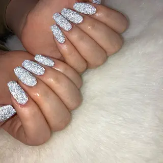 ネイル BINEL REINAのネイルデザイン