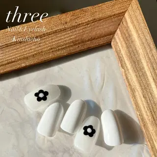 ネイル three Nail&Eyeのネイルデザイン