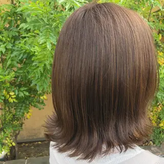 ミディアム カラー 川元 汐音のヘアスタイル