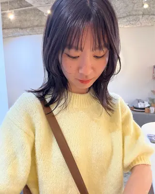 ミディアム KOCHAB 中村穂風のヘアスタイル