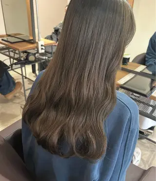 カラー miri‥ yuaのヘアスタイル