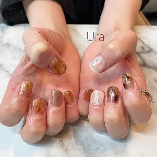 ネイル UrakoNail 《nail》のネイルデザイン