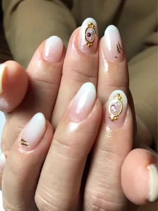 ネイル 高山 歩美のネイルデザイン