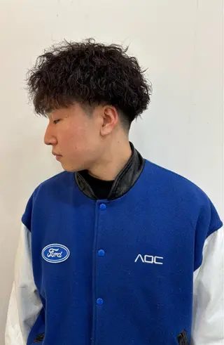 ショート パーマ メンズ 徳田 恭助のヘアスタイル