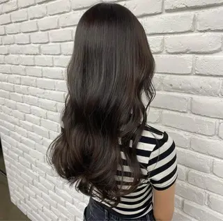 ロング カラー ヘアアレンジ 飯島 美海のヘアスタイル