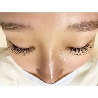 マツエク・マツパ UP yuriのネイルデザイン