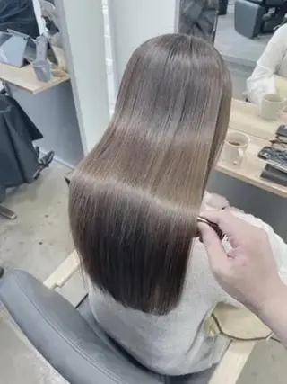 ロング 髪質改善✨縮毛矯正✨ が得意‼️高島英隆のヘアスタイル