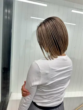 ショート 佐野 彩華のヘアスタイル