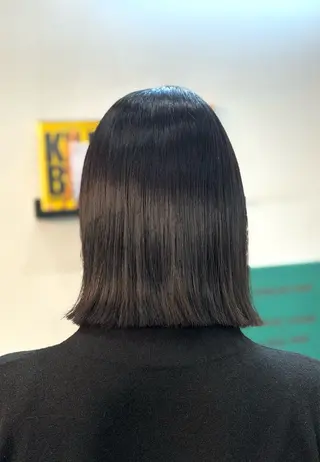 ミディアム サカシタ アヤカのヘアスタイル
