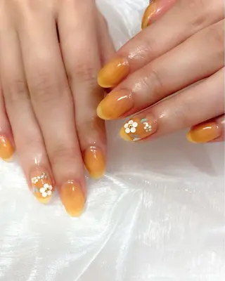 ネイル 梅津 郁美のネイルデザイン