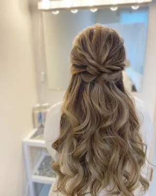 ヘアアレンジ マツエク・マツパ plume eyelashのネイルデザイン