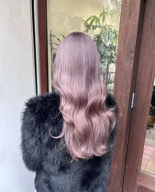 ロング 角田 満帆のヘアスタイル