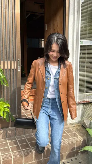 ミディアム 似合わせカット / 地毛風ストレートのヘアスタイル