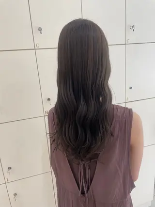 ロング 野口 梨紗のヘアスタイル