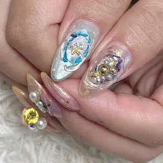 ネイル サンネイルズトーキョー所属・Sun Nails Tokyo三軒茶屋のネイルデザイン