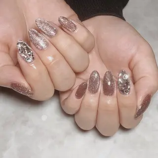 ネイル Eyelash salon mee所属・小船 莉穂のネイルデザイン