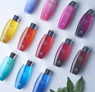 セミロング Verite【ヴェリテ】所属・ダブルカラー/カット モデル🦋ヨッシーのヘアスタイル