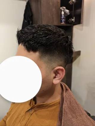 ショート メンズ LAVIE the BARBER所属・徒歩5分ビジネスマン カット👦🏻うしだのヘアスタイル