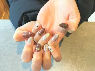 ネイル Nest 岩崎のネイルデザイン