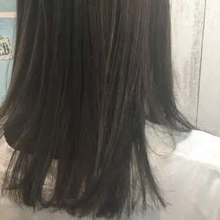 ミディアム カラー embrace エンブレイスのヘアスタイル