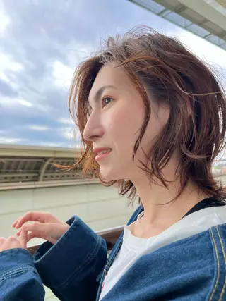 ミディアム ヘアアレンジ ウスイマイコ カット/ケアカラーのヘアスタイル