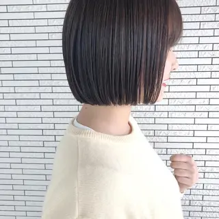 ショート カラー マエダ リョウのヘアスタイル