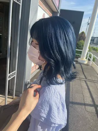 セミロング カラー 佐々木 麻純のヘアスタイル
