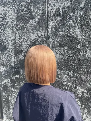 ショート カラー 手塚 由佳のヘアスタイル