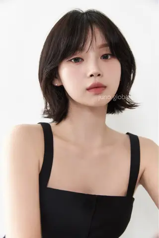 ミディアム カラー JUNO韓国ヘア‎ narumi‎🤍のヘアスタイル
