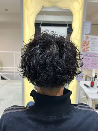 パーマ メンズ be’leef.Liz 枚方駅前店【ビリーフ】 (ビリーフ リズ ヒラカタエキマエテン)所属・稲村 直也のヘアスタイル