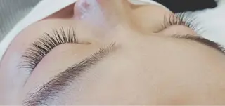 マツエク・マツパ 塩谷 愛梨のマツエク・マツパデザイン