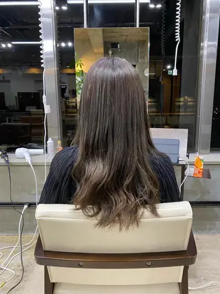 ロング 茜璃/ブリーチカラー /レイヤーカットのヘアスタイル