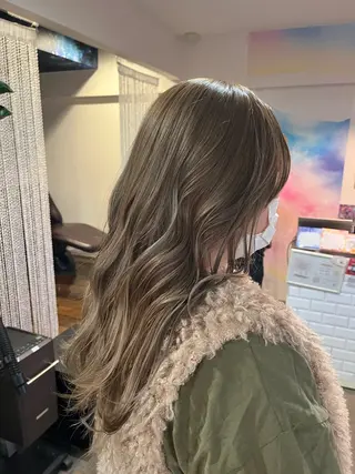 ロング 🫧ベージュカラー× レイヤー🫧HARUのヘアスタイル