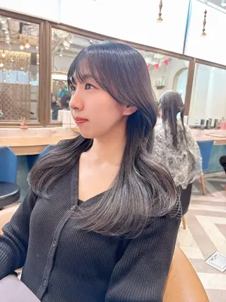 セミロング ❤︎韓国レイヤー/透 明感カラー/目黒のヘアスタイル