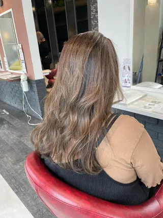 ミディアム カラー TELAHAIR 副代表 菊池謙のヘアスタイル