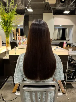 ロング タツキ/レイヤー/ パーマ/艶カラーのヘアスタイル